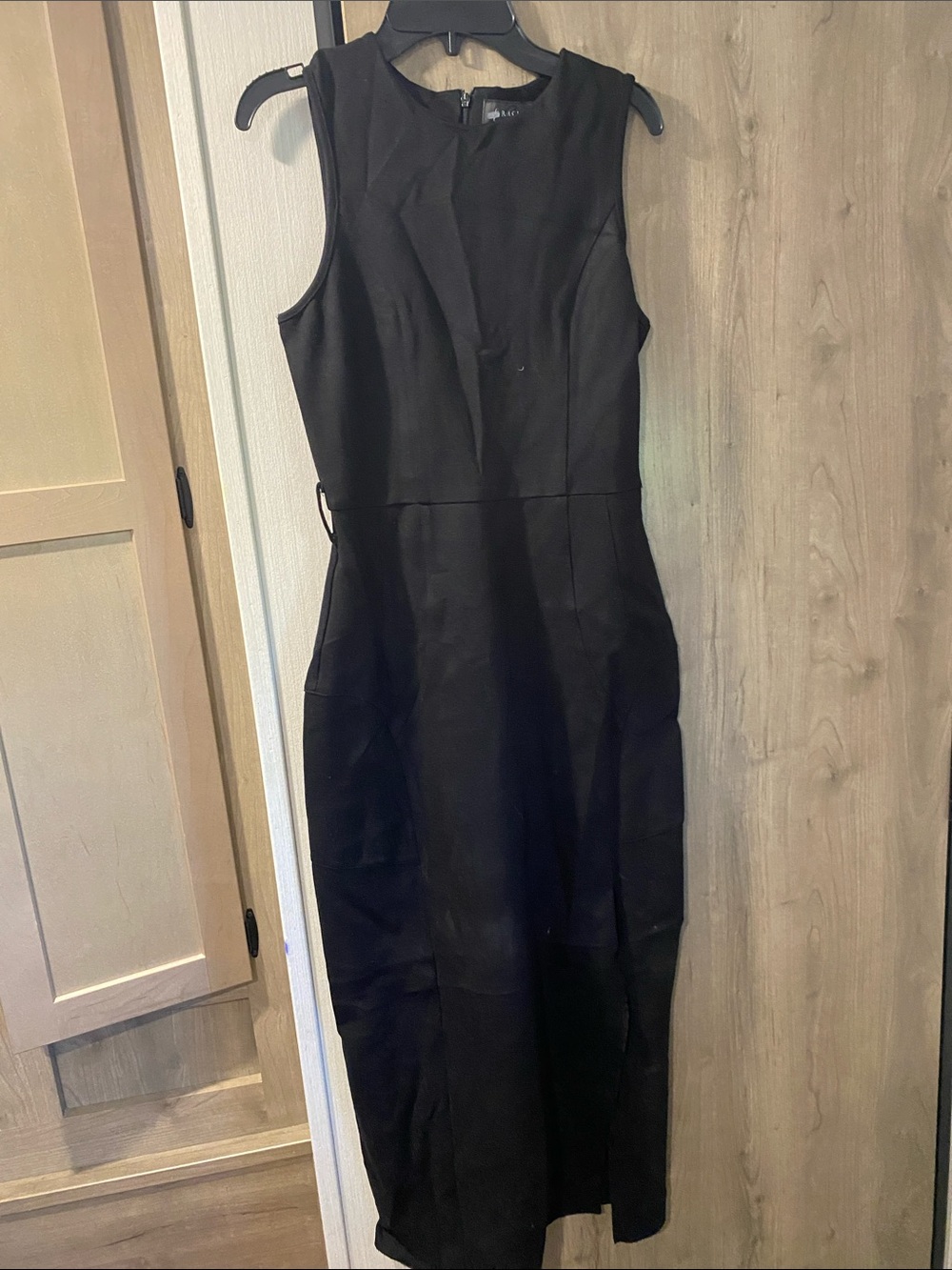 Elegant Black Sleeveless Maxi Dress by Graciela